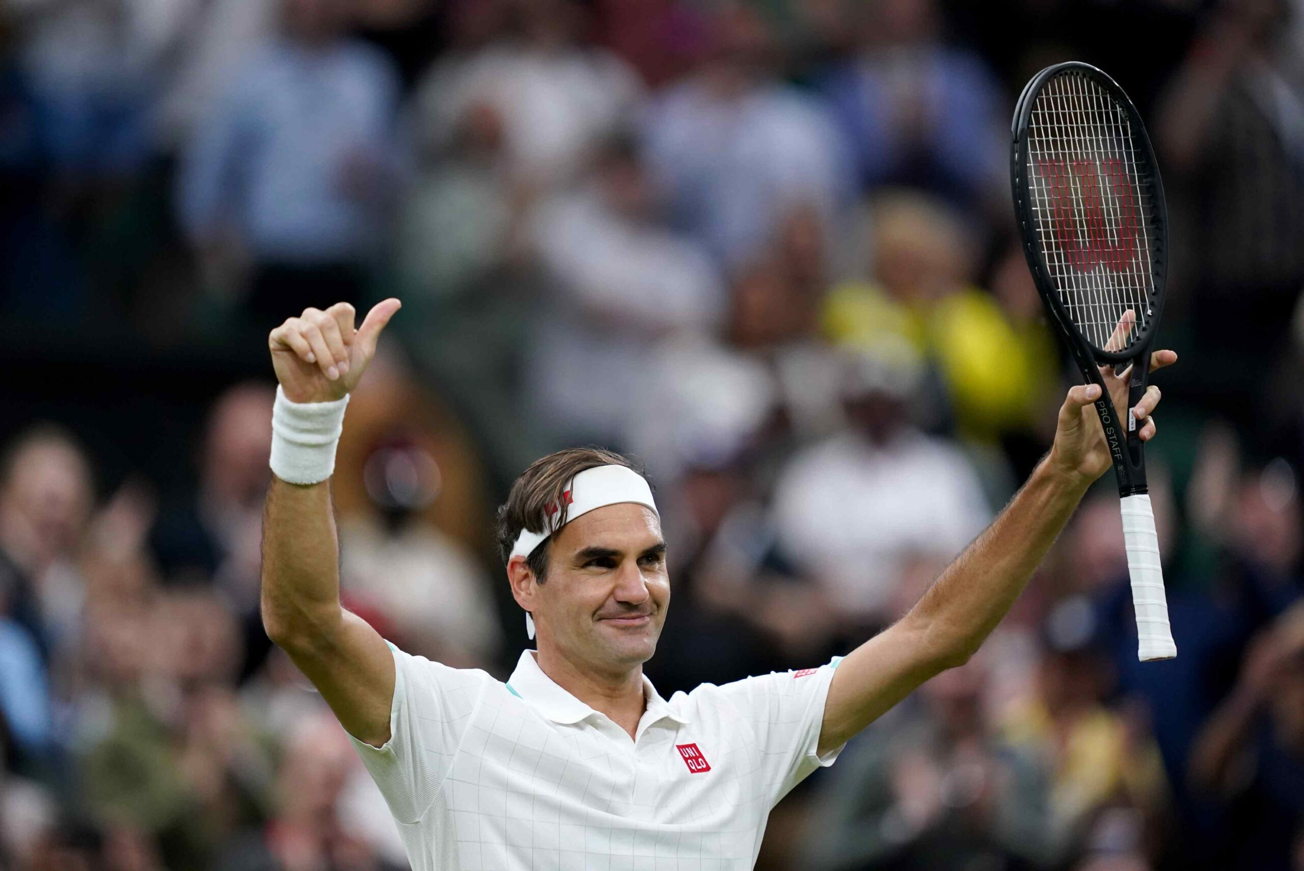 Raqueta Tenis Wilson Federer Adulto Encordada